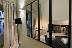 2 makuuhuonetta, silitysrauta/-lauta, Wi-Fi, vuodevaatteet