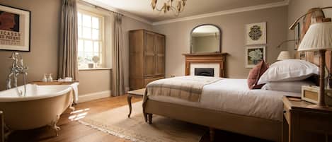 6 chambres, lit parapluie, Wi-Fi, draps fournis