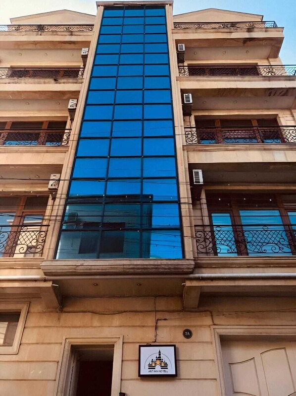 Façana frontal de l'allotjament