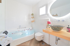 Deluxe Apartment (Orquidea) | Bathroom - Mauresque (Torremolinos)