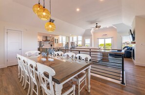 Dining - C7020 Shore-ly Blessed. Pool, Hot Tub, Ocean Views, Pets Allowed! (Corolla)