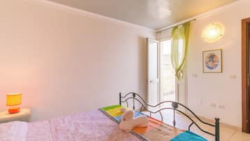 3 bedrooms, free WiFi, bed sheets