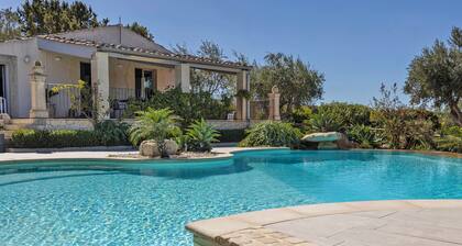 Villa Iris