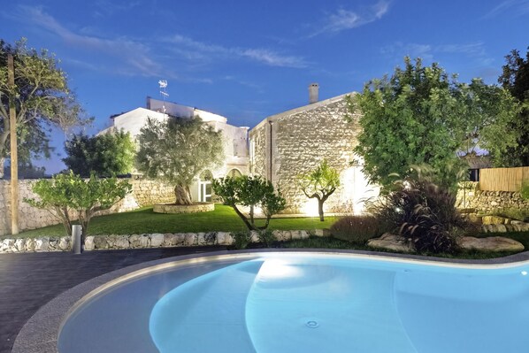 Villa Standard, plusieurs chambres, côté montagne (Villa Pruno) | Piscine