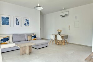 Interior - Phaedrus Living: Eolus Residences Aphrodite (Strovolos)