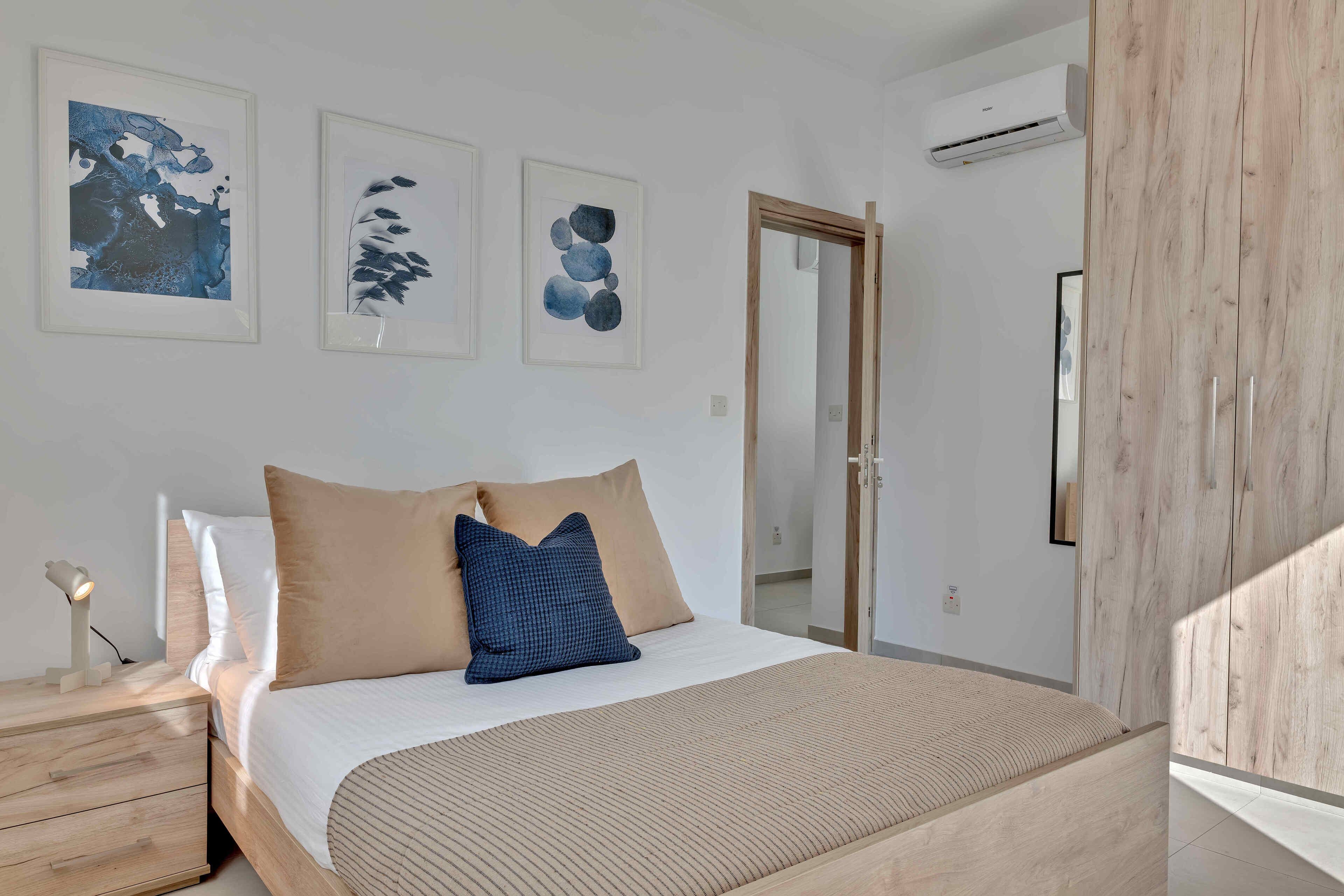 1 غرفة نوم وخزنة داخل الغرفة ومكواة/لوح كي وواي فاي مجانًا