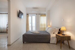 Apartment | 1 bedroom, iron/ironing board, free WiFi, bed sheets