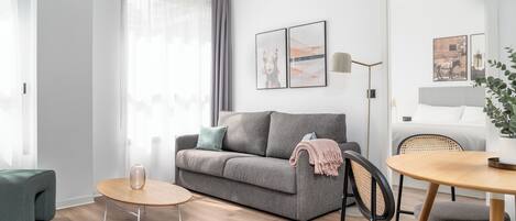 One-bedroom apartment | Living area