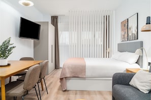 Studio with sofa bed | Individually decorated, individually furnished, desk, laptop workspace