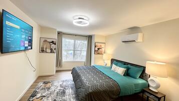 5 bedrooms, desk, iron/ironing board, free WiFi