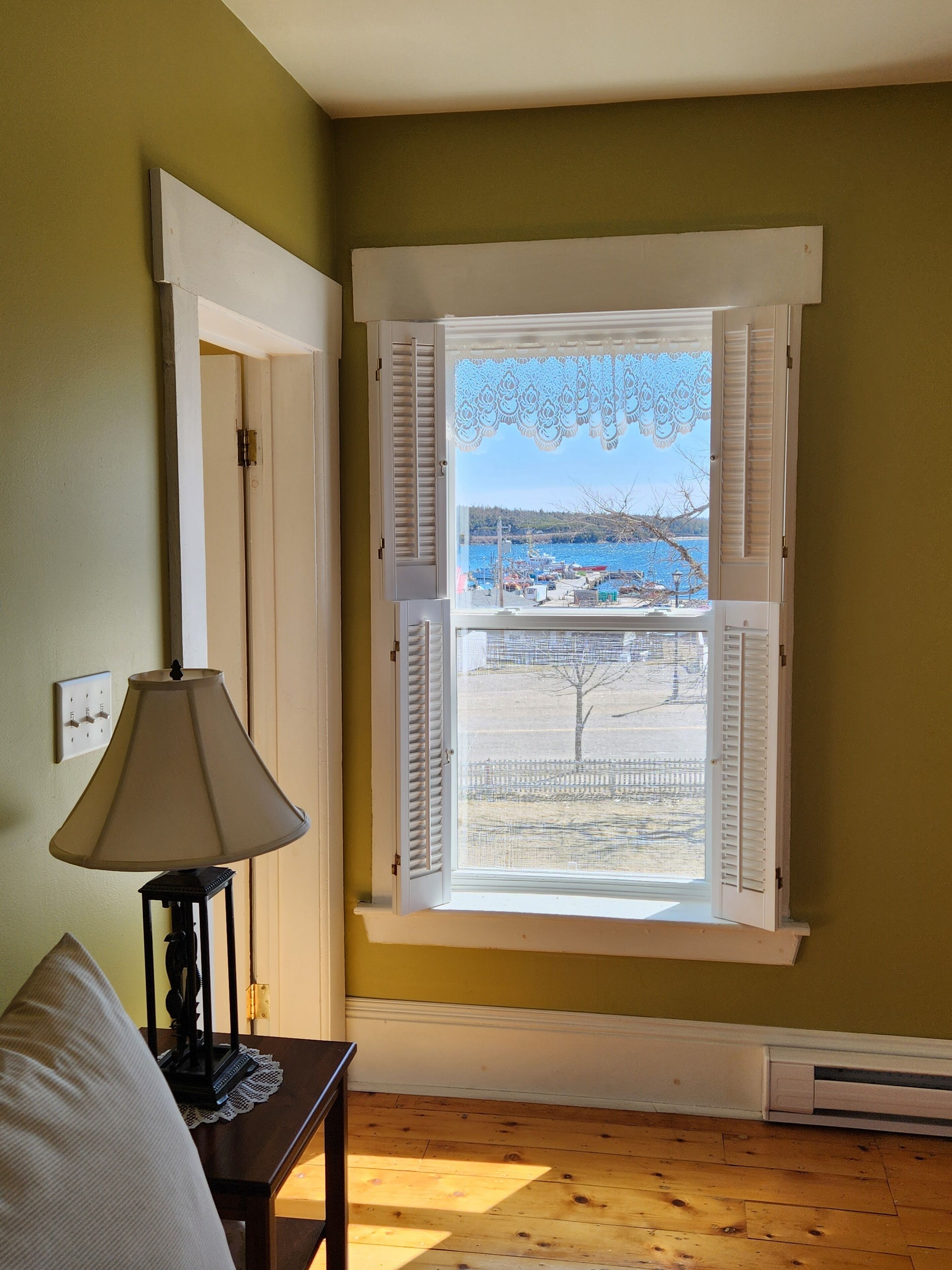 Deluxe Room | Free WiFi, bed sheets