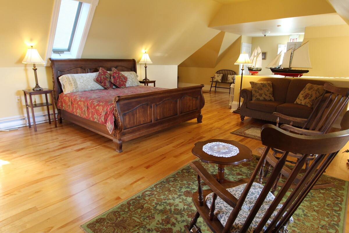 Loft Deluxe