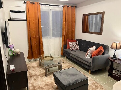 The Journeyman Suite @ The Covent Garden Sta. Mesa Manila