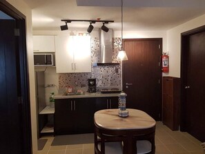 Fridge, microwave - The Journeyman Suite @ The Covent Garden Sta. Mesa Manila (Manila)