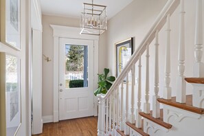 Interior - Derby City's Finest - Luxury Home in the heart of historic Crescent Hill (Louisville)