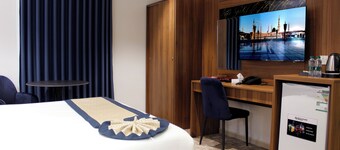 Abraj Almarzam Hotel