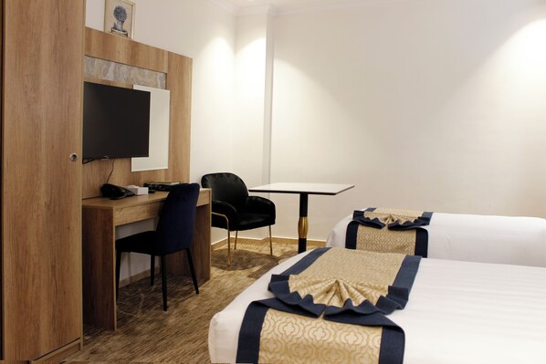 Twin Room | Room amenity