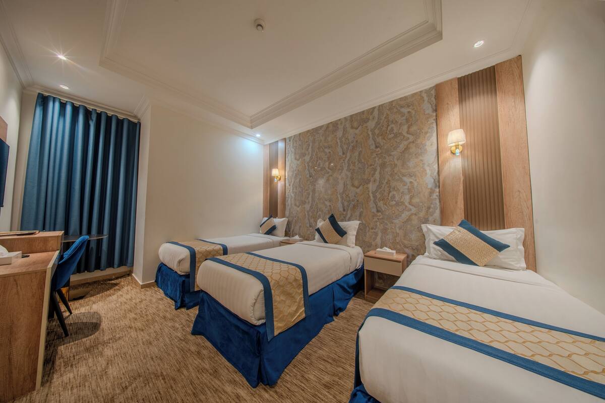 In-room safe, desk, laptop workspace, soundproofing
