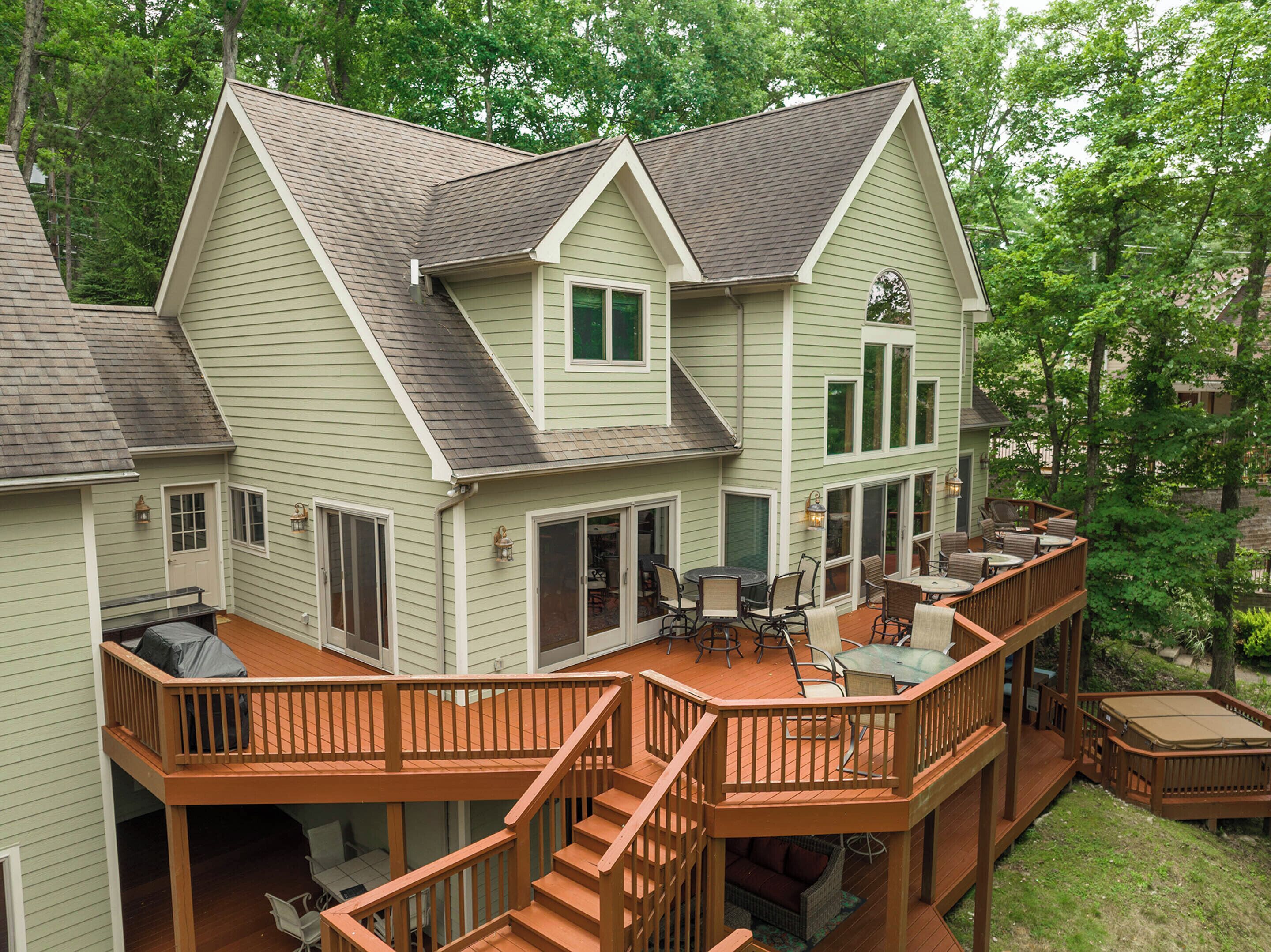 Laurel Cove | Lakefront + Dock & Private Hot Tub!