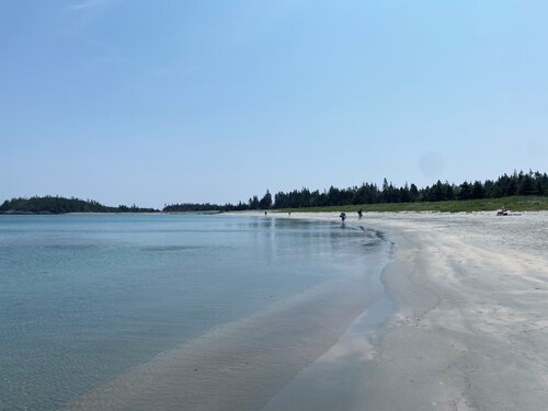 Escape city  ocean view and drink a coffee on the deck sleeps 12 🫎🤩🌊🌈👍🚣🚴‍♂️