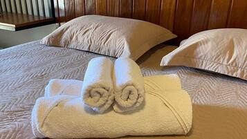 經典客房 | 書桌、手提電腦工作空間、免費 Wi-Fi、床單