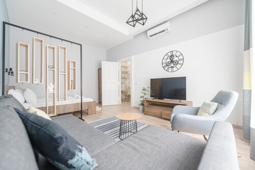 Venus Apartments - Market Hall