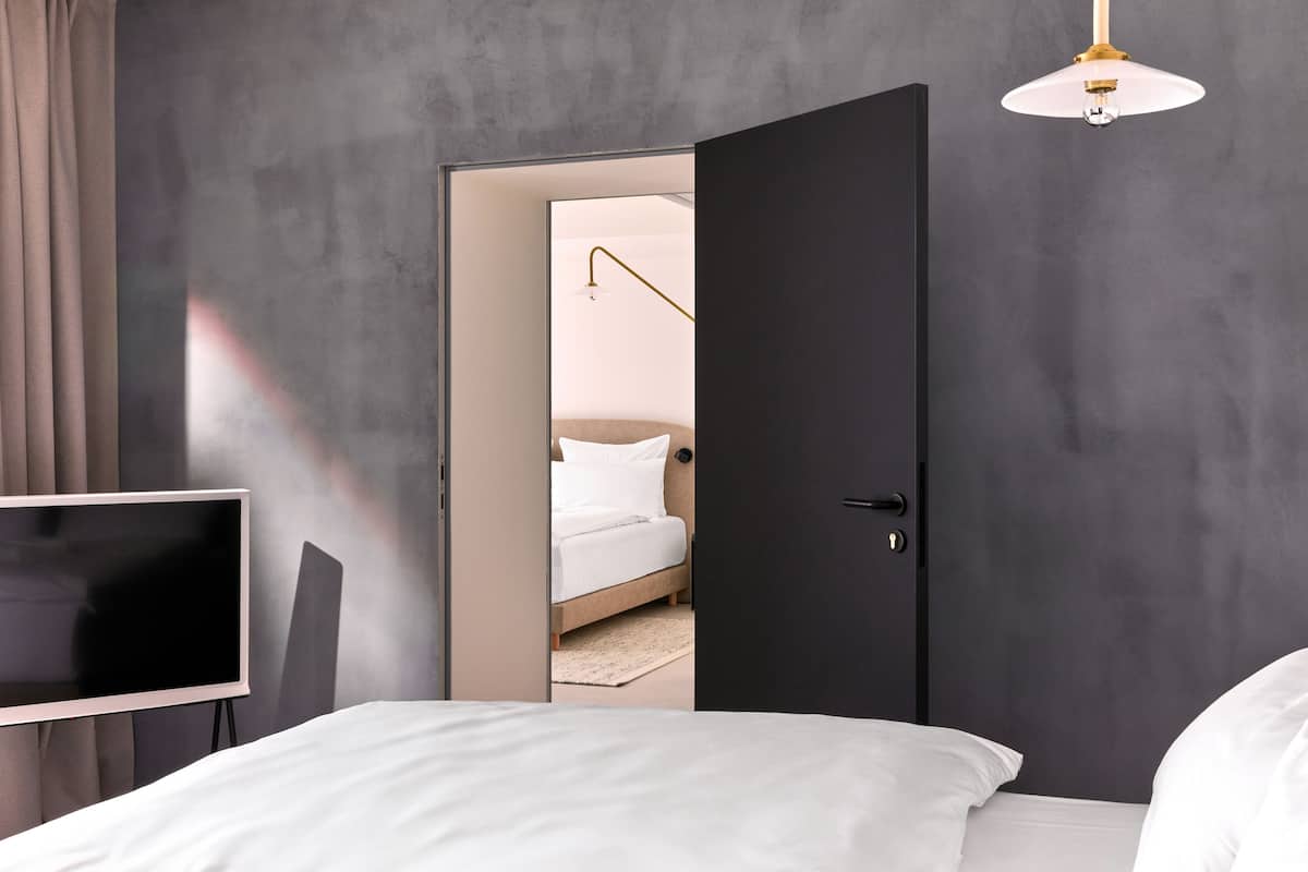 Chambre quadruple familiale | Coffre-fort, bureau, espace de travail pour ordinateurs portables
