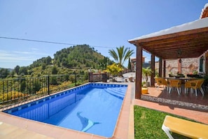 Pool - Villa Rosandra - Three Bedroom Villa, Sleeps 6 (Málaga)