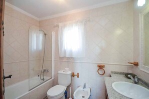 シャワー、ビデ、タオル