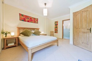 3 Schlafzimmer, Bügeleisen/Bügelbrett, WLAN, Bettwäsche