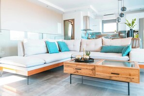 Smart TV - Goldeneye Villa II - Two Bedroom Villa, Sleeps 4 (Anthousa)