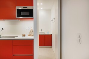 Design-Maisonette | Eigene Küche | Mini-Kühlschrank, Mikrowelle, Herdplatte, Espressomaschine