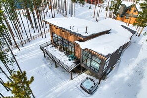 Exterior - 🏆 MountainModernHome PrivateHotTub EV Charger Family Friendly - 5min to Slopes (Breckenridge)