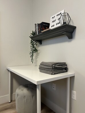 Interior - The Governor's Suite - An executive oasis featuring a hot tub, fire pit and BBQ! (Halifax)