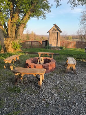 Property grounds - Inn the Barn (Conestoga)