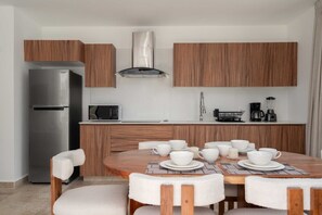 Fridge, microwave, stovetop, toaster