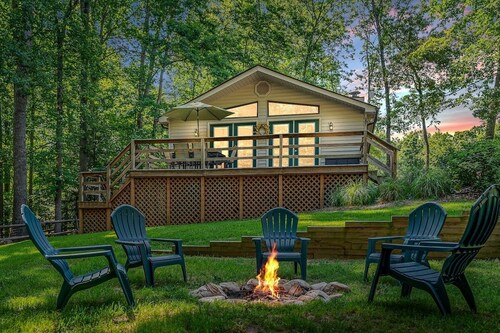 Cozy Lake Anna Hideaway with Water & Beach Access