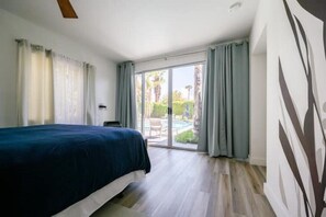6 室のベッドルーム、デスク、旅行用ベビーベッド、WiFi