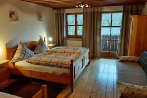 3 chambres, lit de bébé portatif, accÚs au Wi-Fi (inclus)