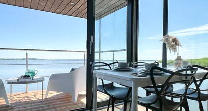 Houseboat in Łazy near Baltic Sea & Lake Jamno