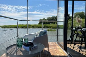 Interior - Houseboat in Łazy by Lake Jamno and Sea (Łazy)
