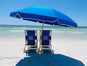 Am Strand, Liegestühle
