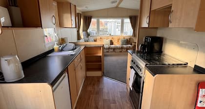 3 Bedroom, pet Friendly, Lyons Winkups, Towyn