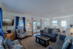 تلفزيون، كرة قدم الطاولة، ستيريو