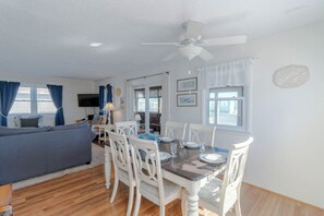 Dining - Across the street from the beautiful beaches of Kitty Hawk, NC by Sun Realty (Kitty Hawk)
