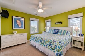 7 bedrooms, internet, bed sheets