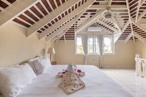 1 bedroom, in-room safe, iron/ironing board, free WiFi