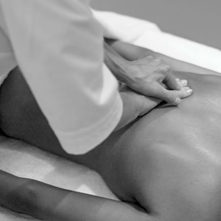 Couples treatment rooms, sauna, body treatments, facials, massages