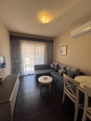 Junior Chalet | Living area