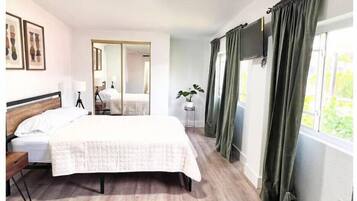 3 bedrooms, in-room safe, desk, iron/ironing board